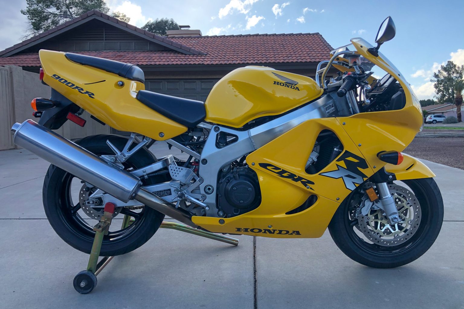 1998 honda cbr900rr