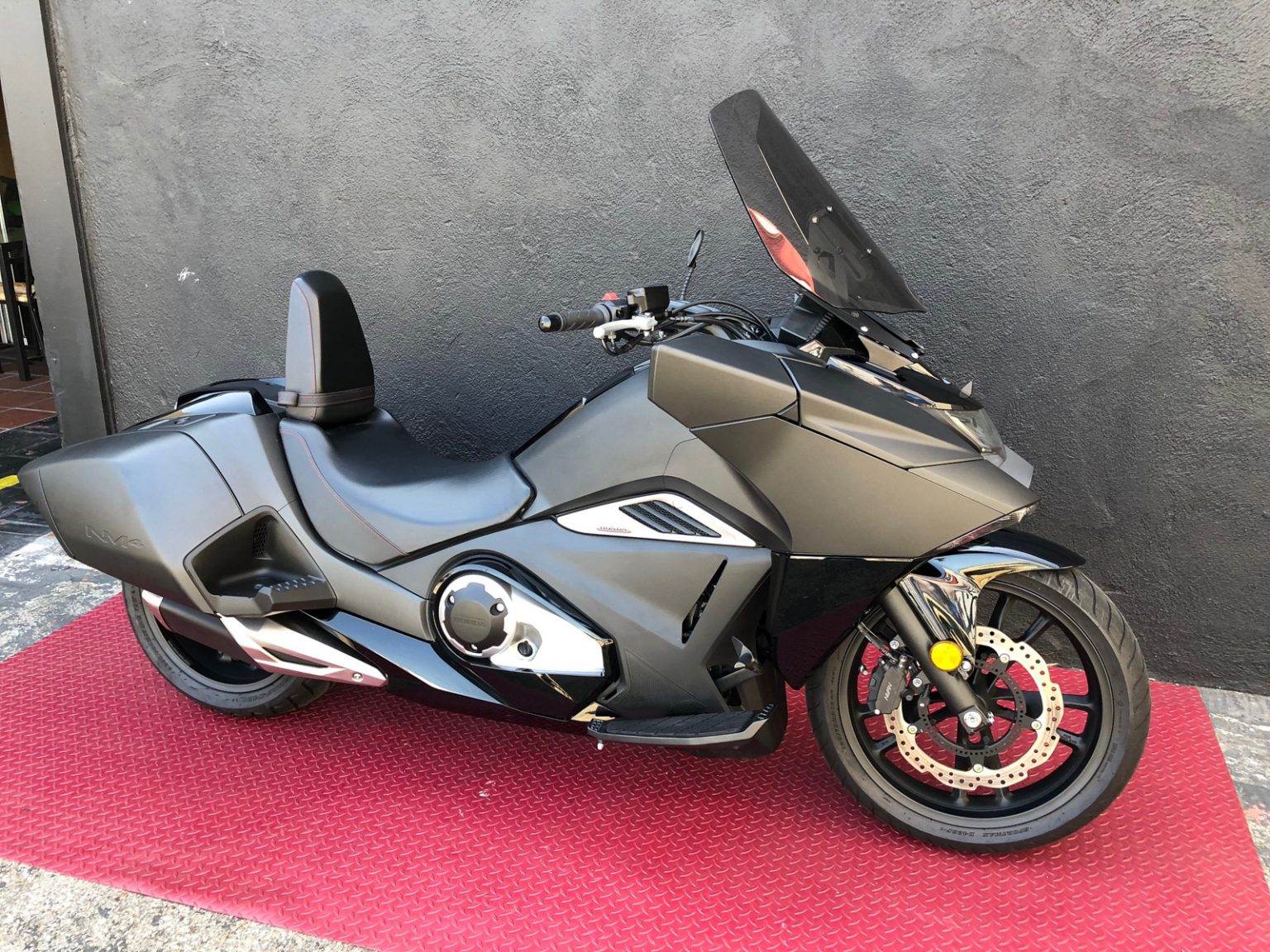 honda nm 4