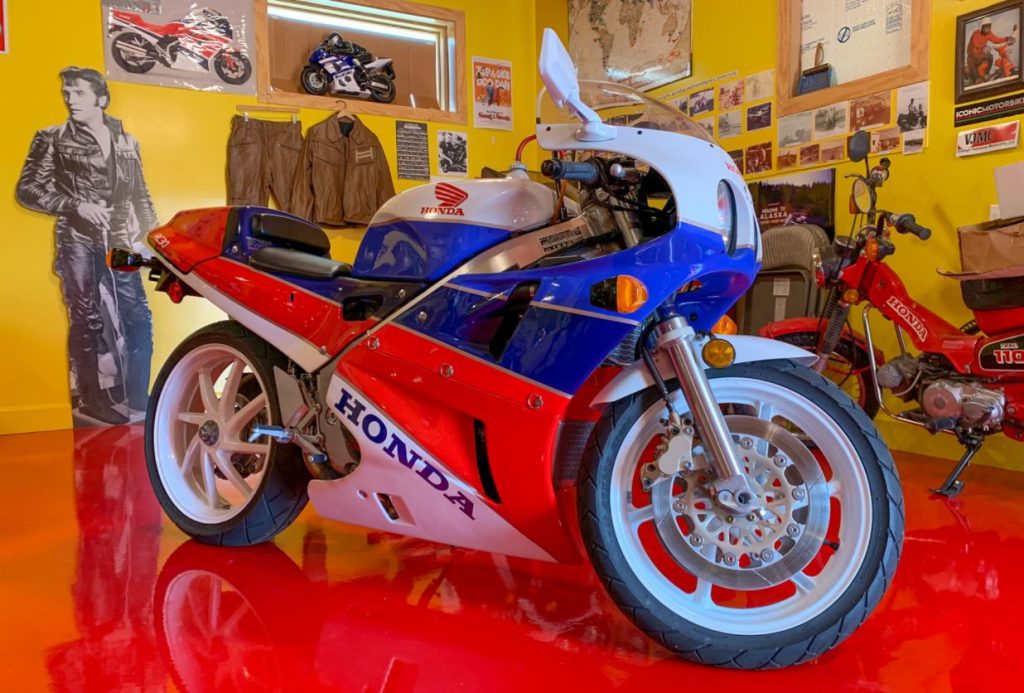 1990 Honda RC30 With 1 Mile