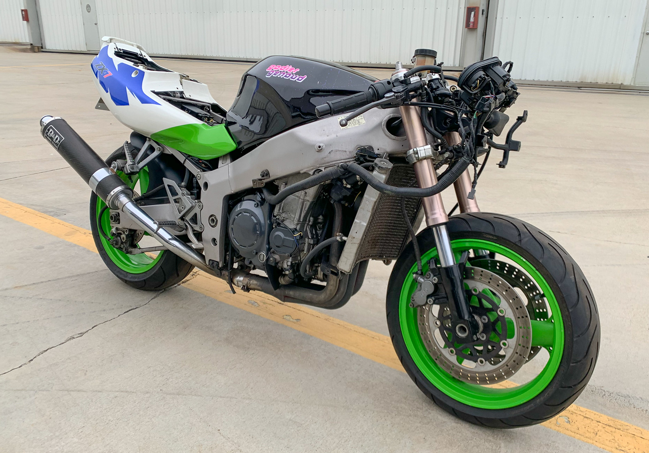 No Reserve – 1994 Kawasaki ZX-7 Project – Iconic Motorbike Auctions