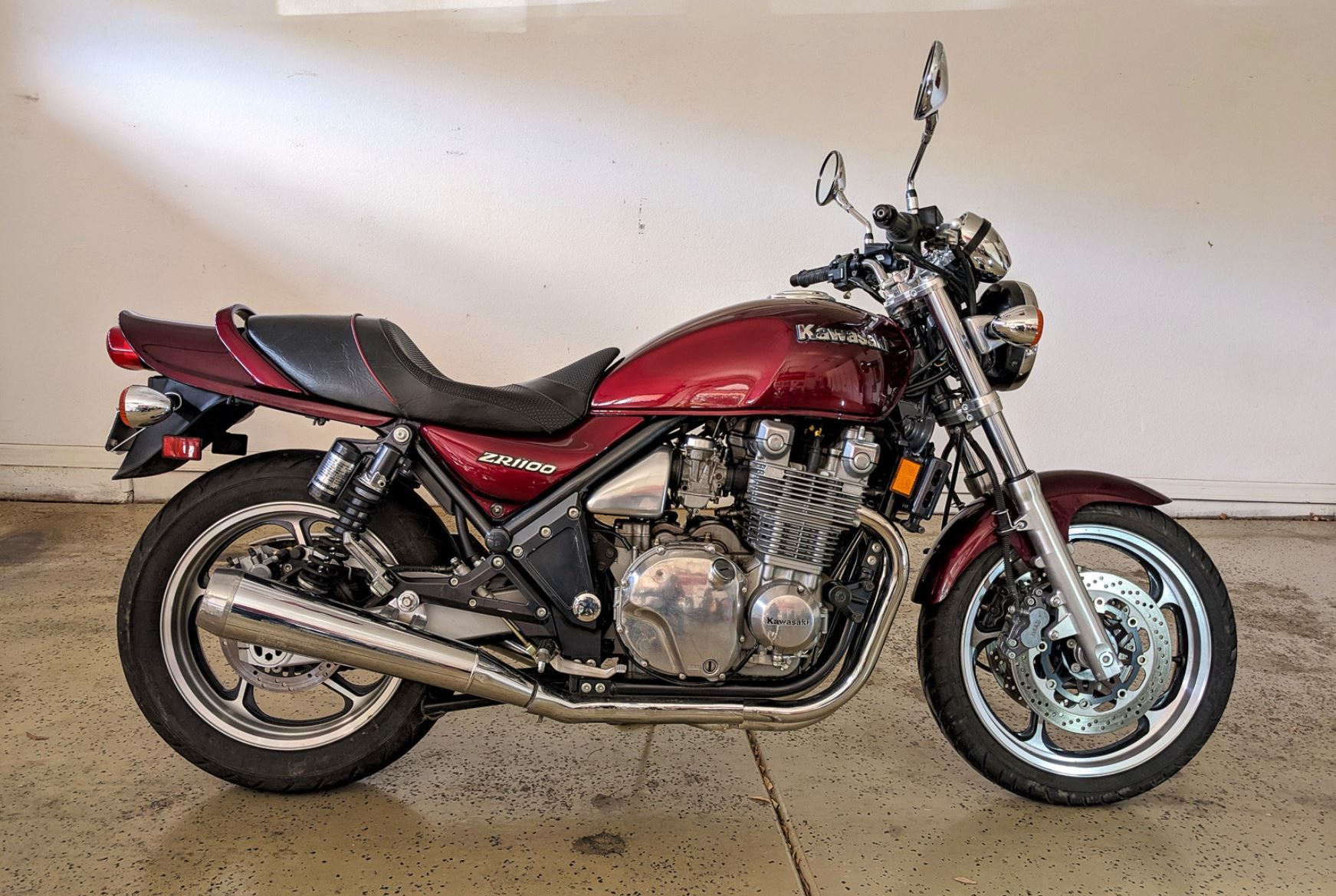 1993 Kawasaki Zephyr 1100 – Iconic Motorbike Auctions