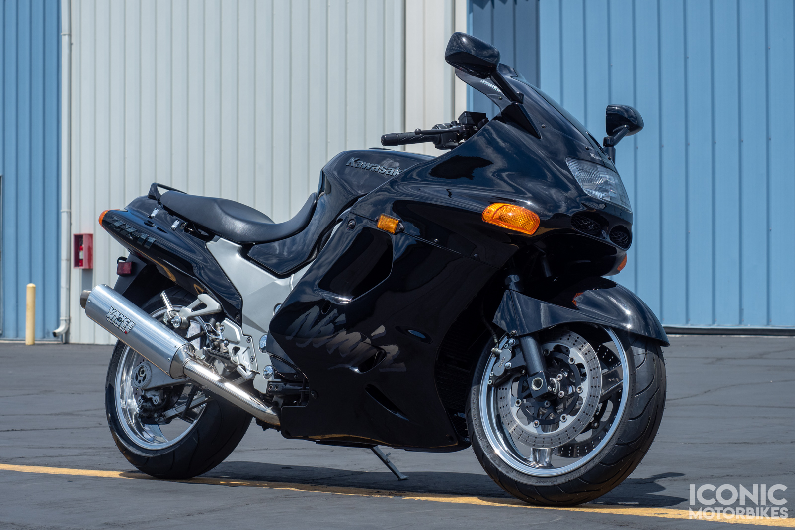 1998 Kawasaki ZX-11 – Iconic Motorbike Auctions