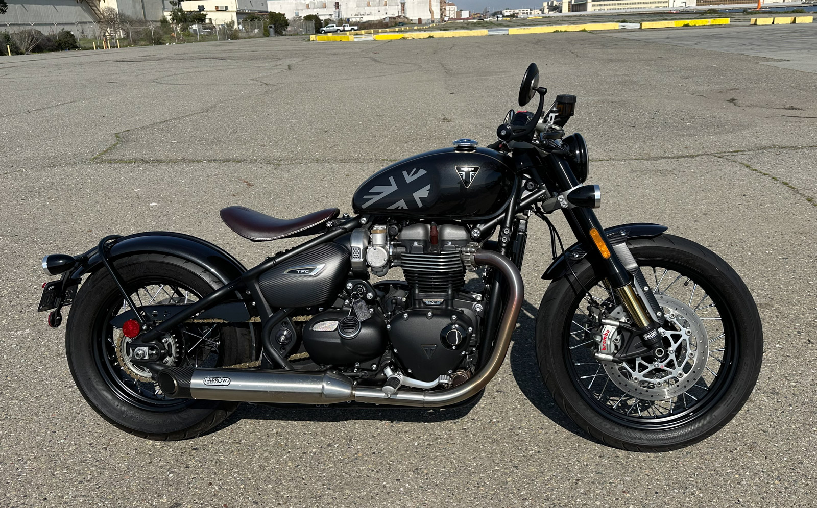 Bobber best sale black 2020