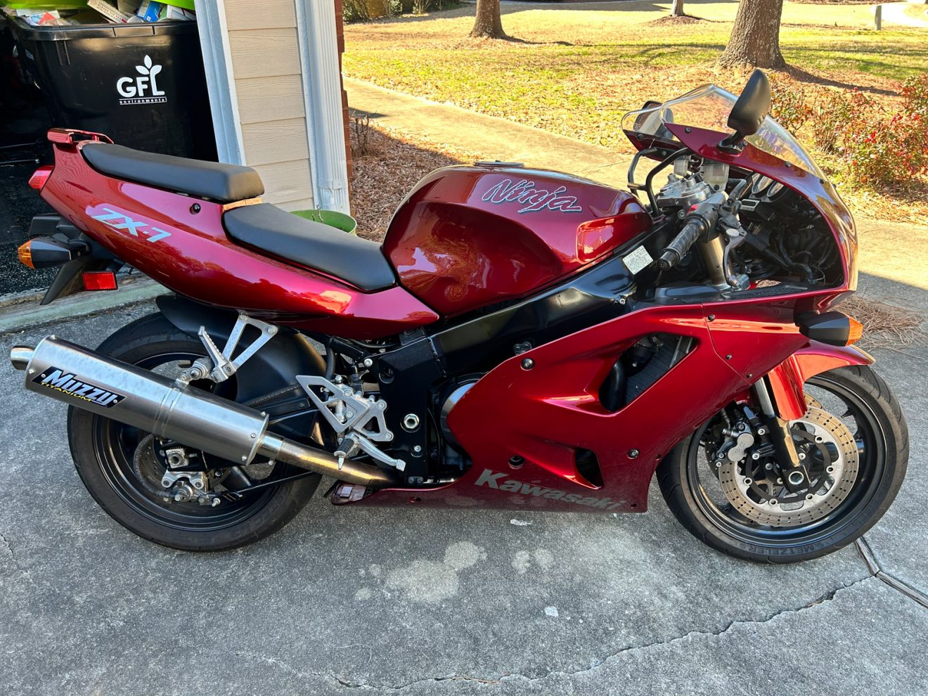ZX-7 – Iconic Motorbike Auctions