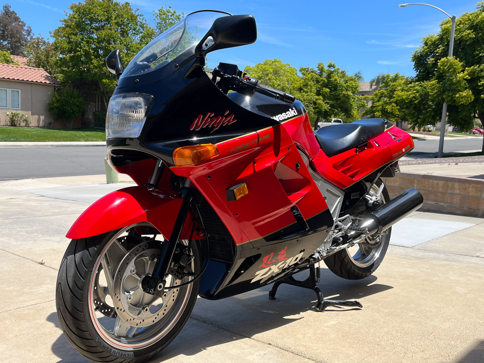 1988 Kawasaki ZX-10 – Iconic Motorbike Auctions