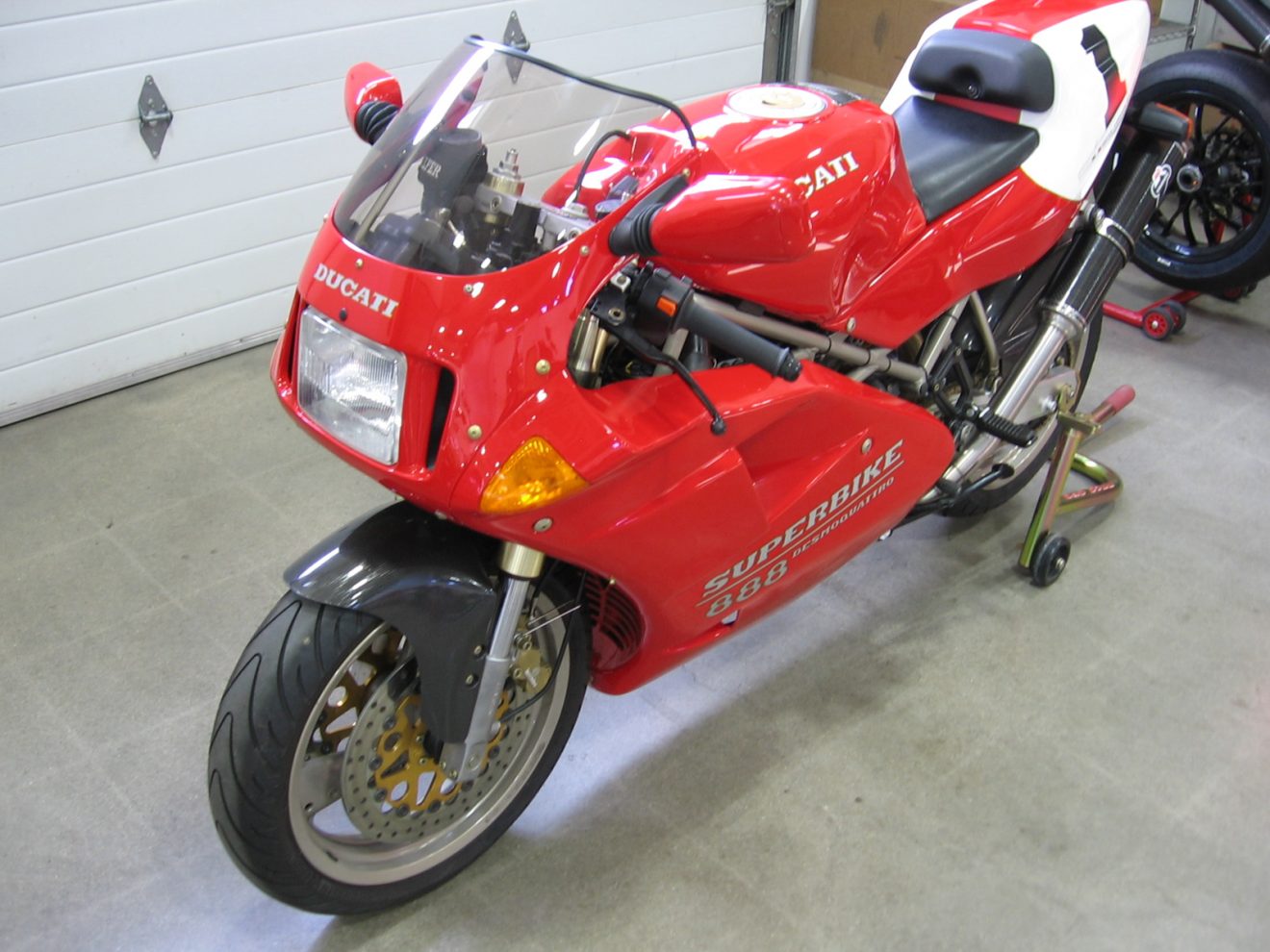 1994 Ducati 888 SPO LTD #39 – Iconic Motorbike Auctions