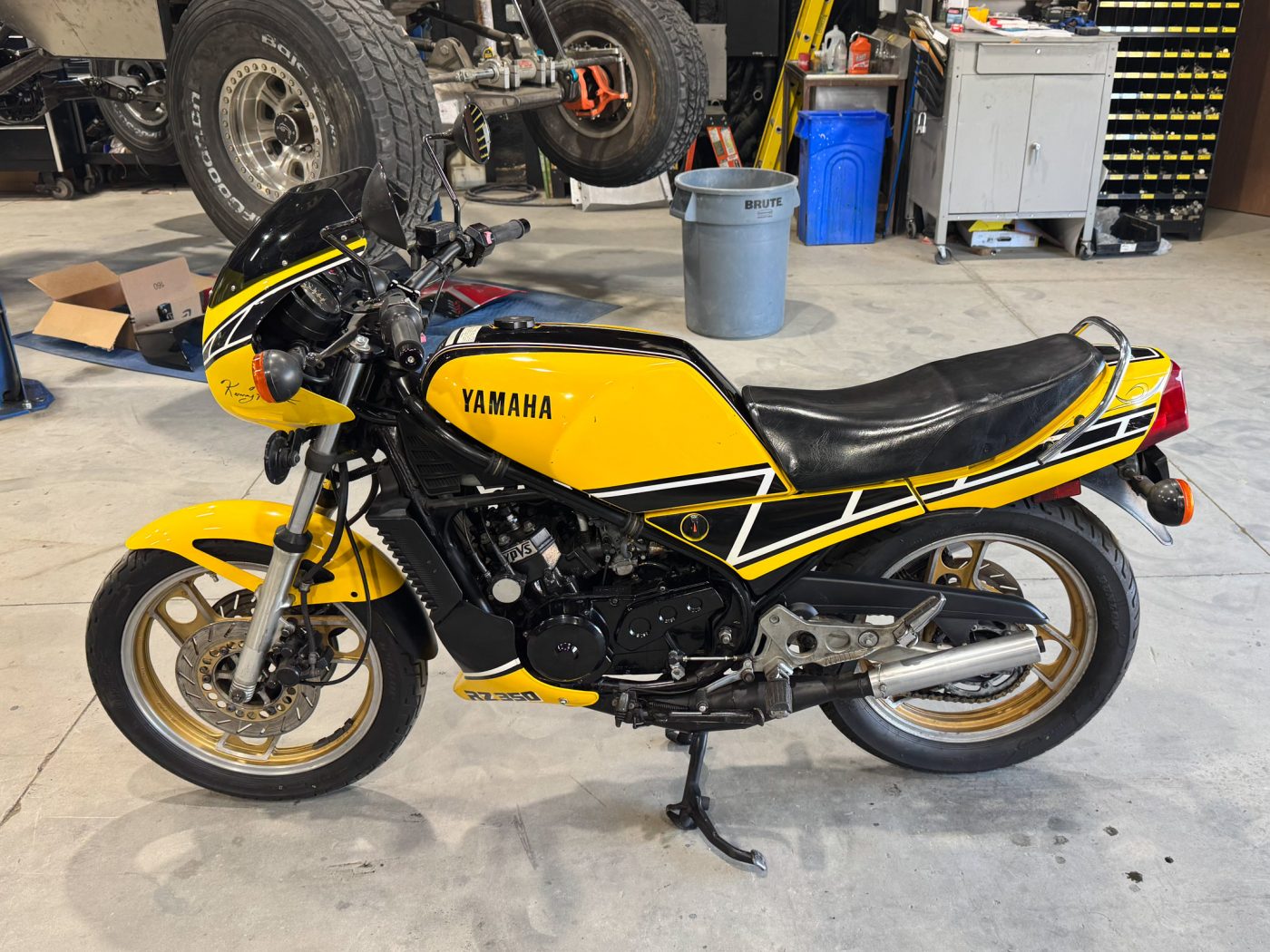 1985 Yamaha RZ350