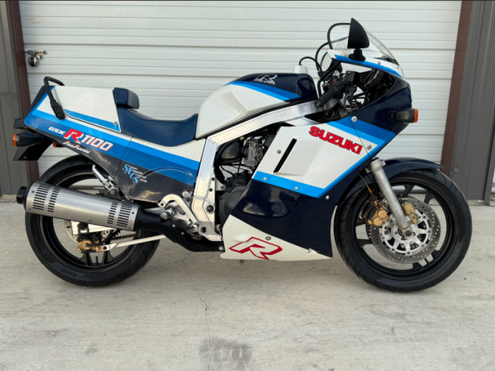 1987 Suzuki GSX-R1100