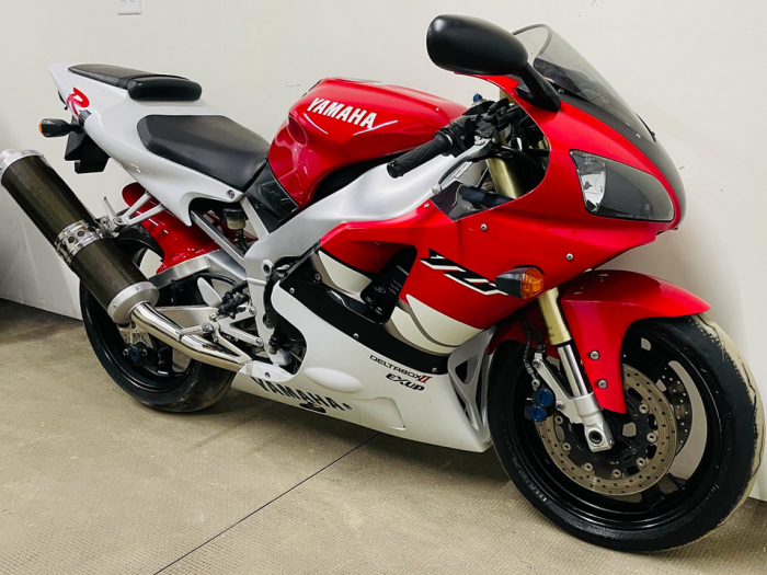 1999 Yamaha YZF-R1