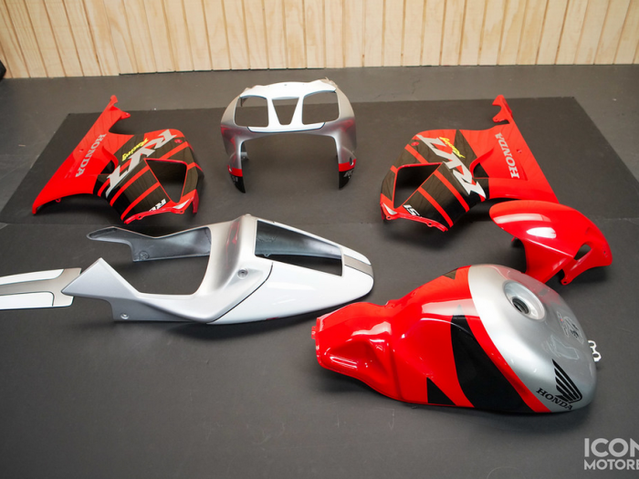 No Reserve - 2004 Honda RC51 Nicky Hayden Edition Bodywork