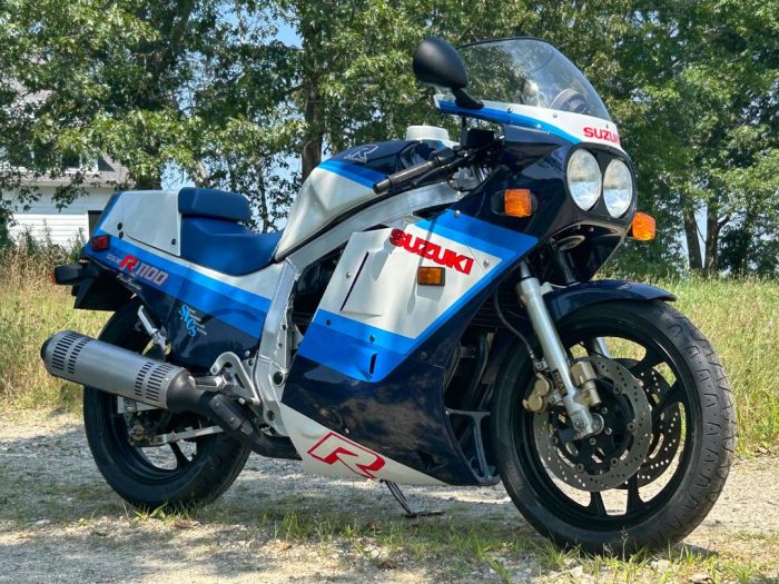1986 Suzuki GSX-R1100