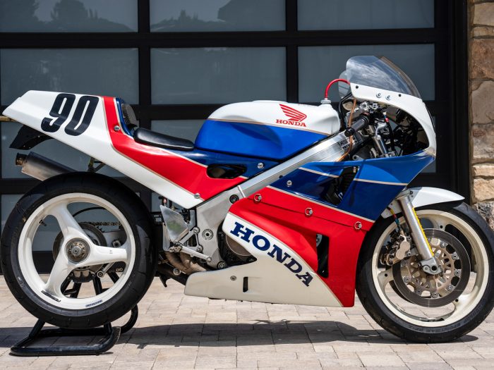 1990 Honda RC30 Race Bike