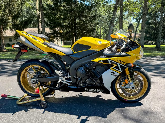 2006 Yamaha R1 LE #424 with 347 Miles