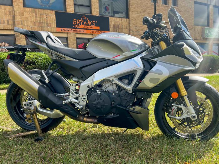 2021 Aprilia Tuono V4