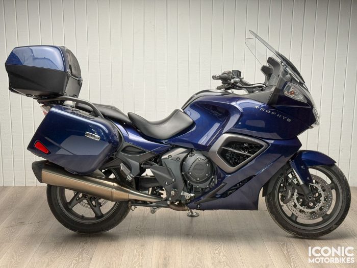 2013 Triumph Trophy SE