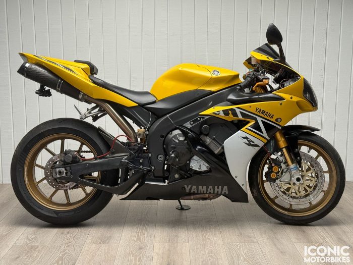2006 Yamaha R1 LE #92 Project