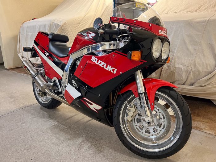 1988 Suzuki GSX-R1100