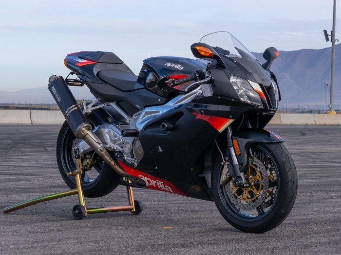 RSV1000R