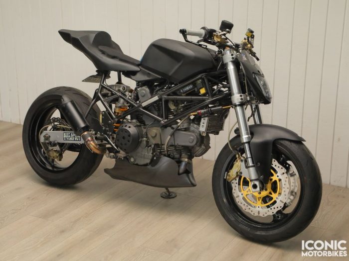 2000 Ducati Monster 900ie Dark Custom
