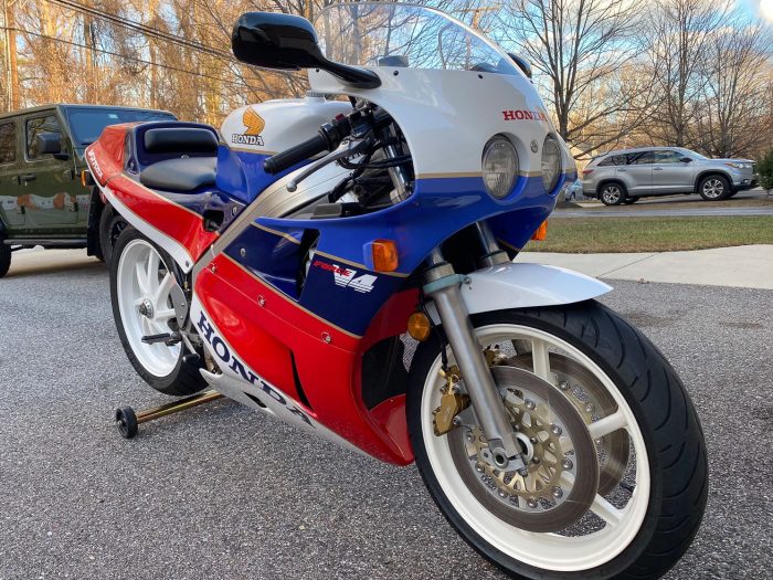 1996 Honda VFR750F Custom (RC30 Tribute)