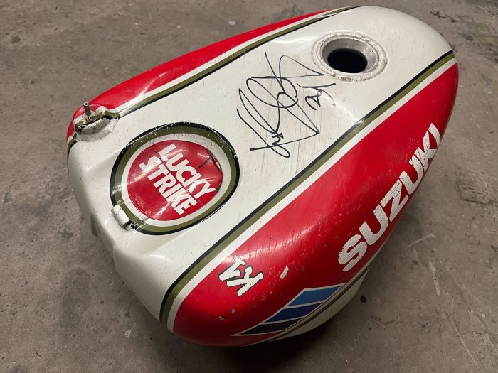 Kevin Schwantz Signed Tank