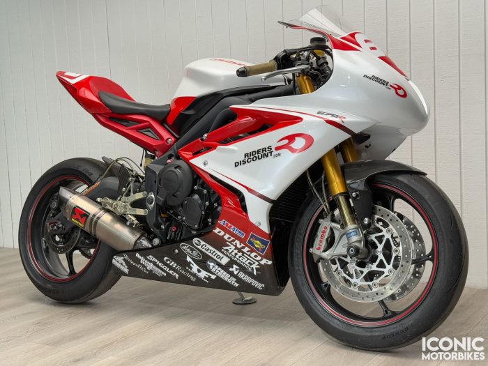 No Reserve - 2014 Triumph Daytona 675R Eslick Edition #34/47