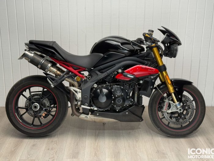 2015 Triumph Speed Triple R