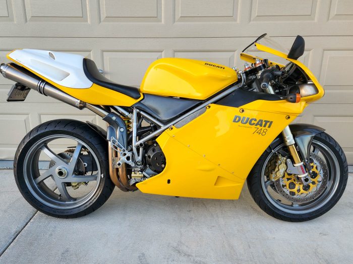 2000 Ducati 748R
