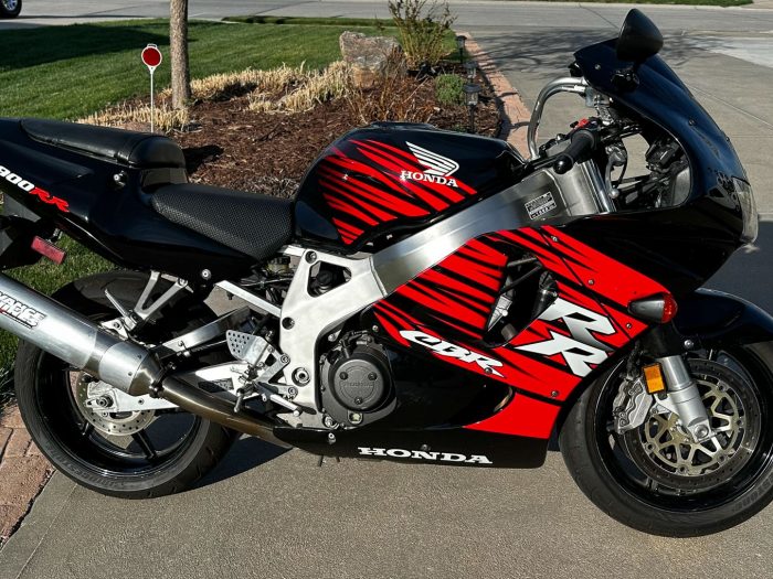 1998 Honda CBR900RR