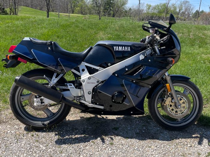 1990 Yamaha FZR400 EXUP