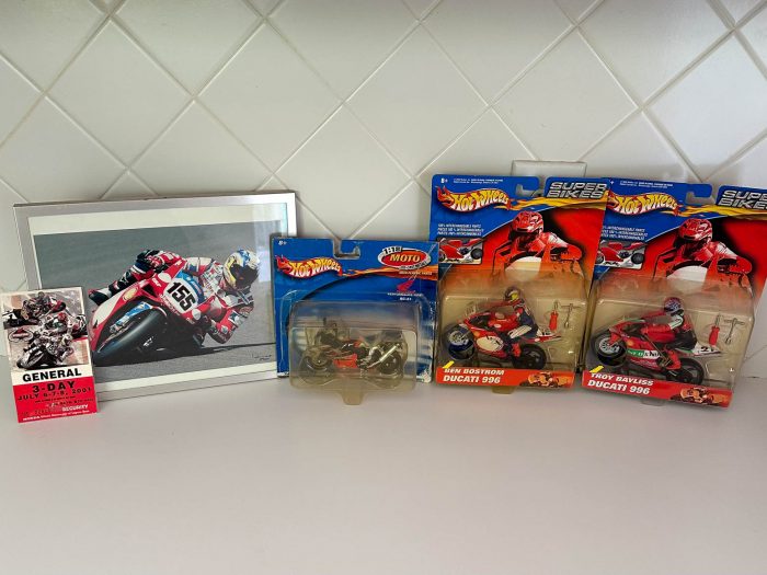 No Reserve - Hot Wheels Super Bikes Collection 1:18 Scale - Ben Bostrom Autograph