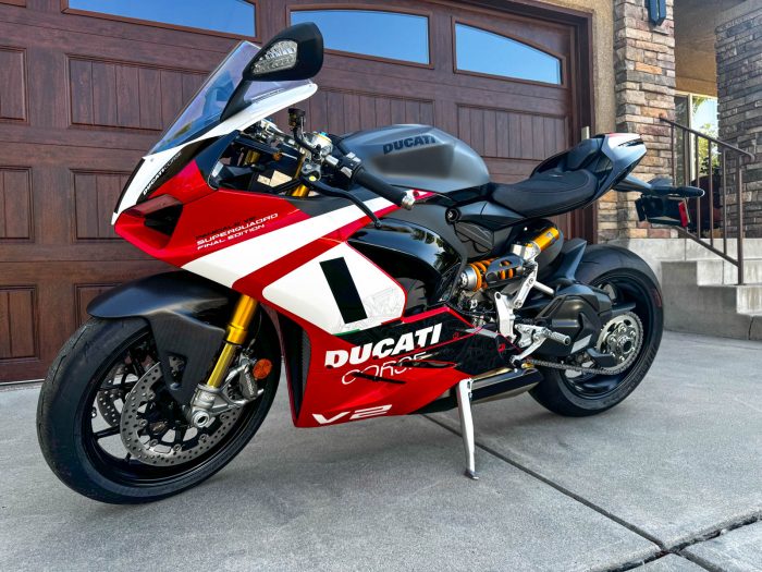 2025 Ducati Panigale V2 Superquadro Final Edition #265/555 With 8 Miles