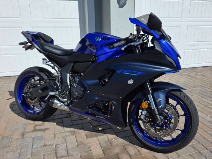 2022 Yamaha R7