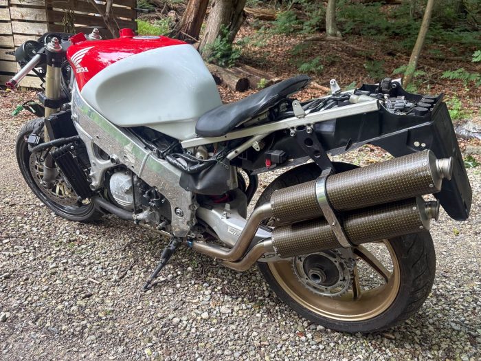 1994 Honda RC45 Project