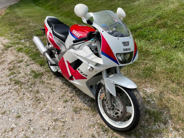 1991 Yamaha FZR1000