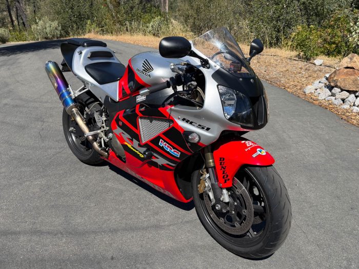 2000 Honda RC51 with VIN #0069